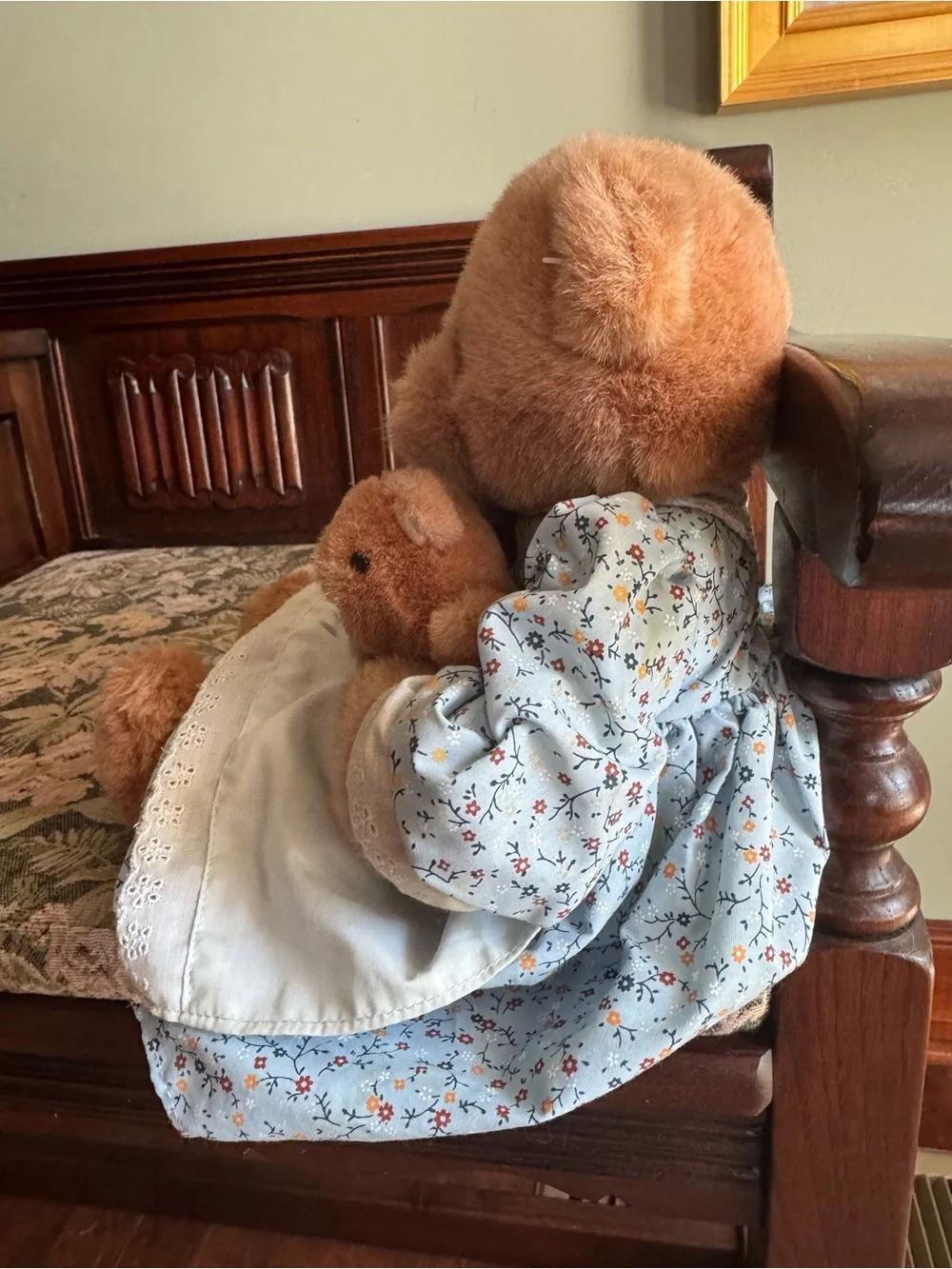 Vintage Russ Berrie mother bear plush